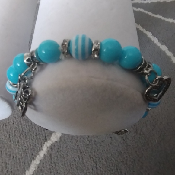 Beaded Blue Charm Bracelet - Picture 12 of 14